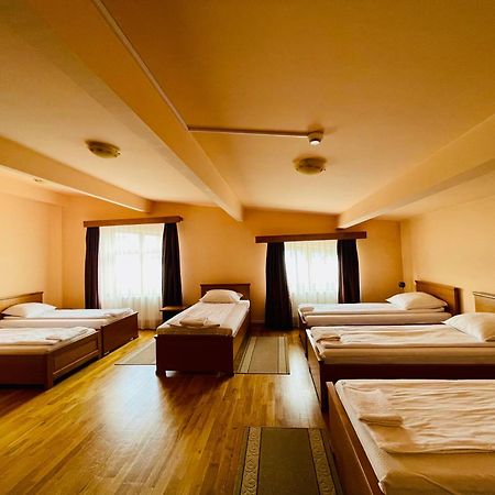 奥多尔黑塞库耶斯克Rakoczi Center住宿加早餐旅馆 外观 照片